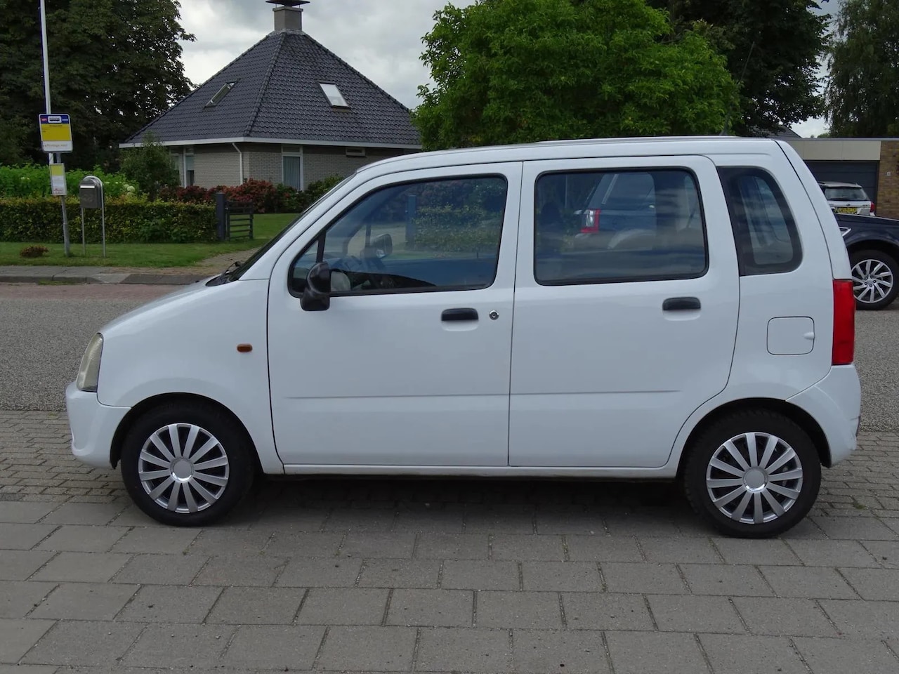 Opel Agila - 1.0-12V Essentia 1.0-12V Essentia - AutoWereld.nl