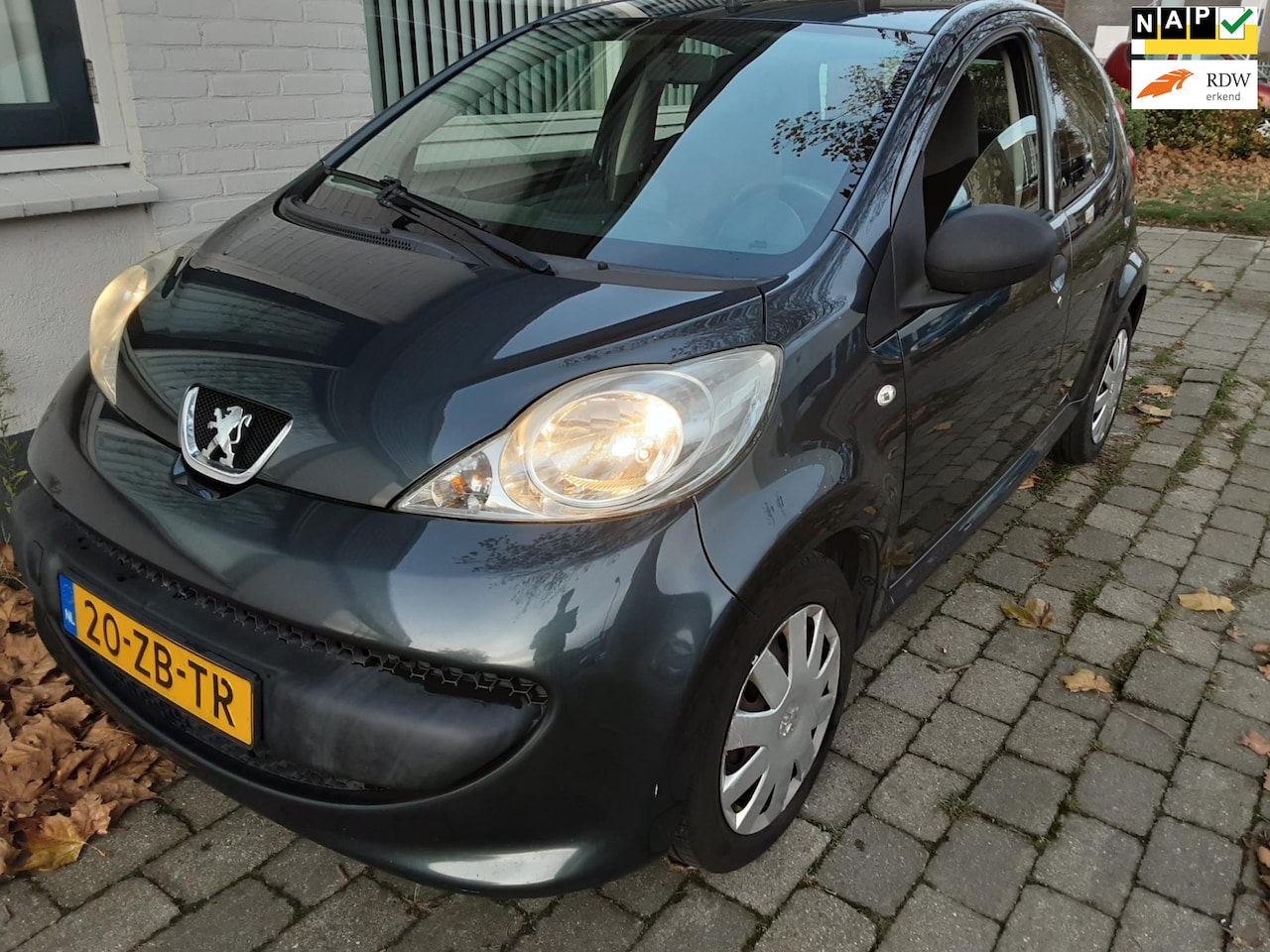 Peugeot 107 - 1.0-12V XR 1.0-12V XR - AutoWereld.nl