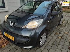 Peugeot 107 - 1.0-12V XR