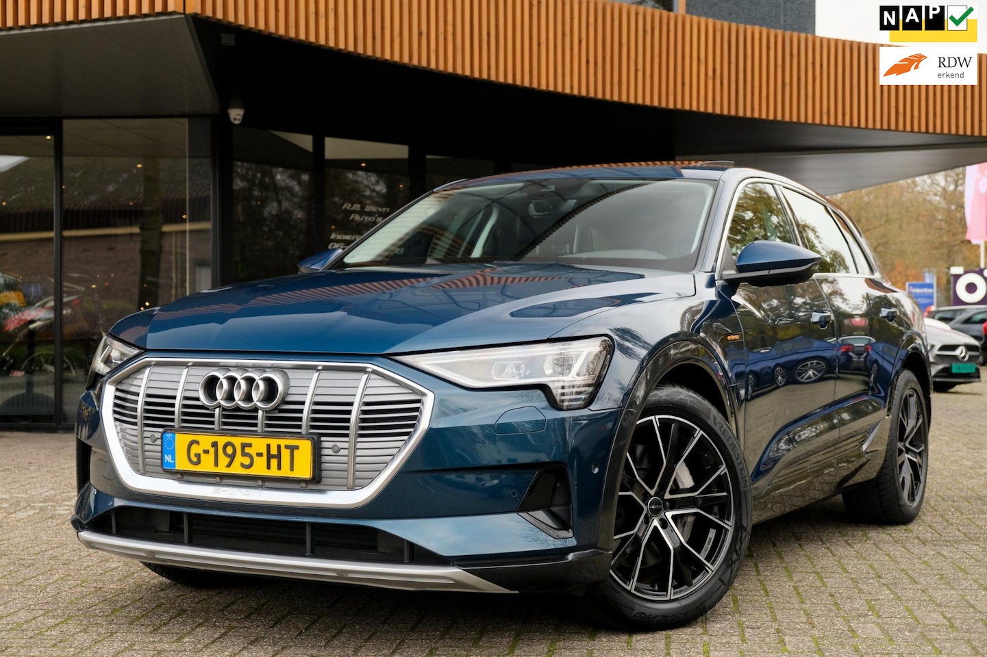 Audi e-tron - E-tron 55 quattro advanced 95 kWh/Panoramadak/Trekhaak/Keyless/Standkachel/ - AutoWereld.nl