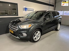 Ford Kuga - 1.5 EcoBoost Titanium 150PK|Trekh|Navi