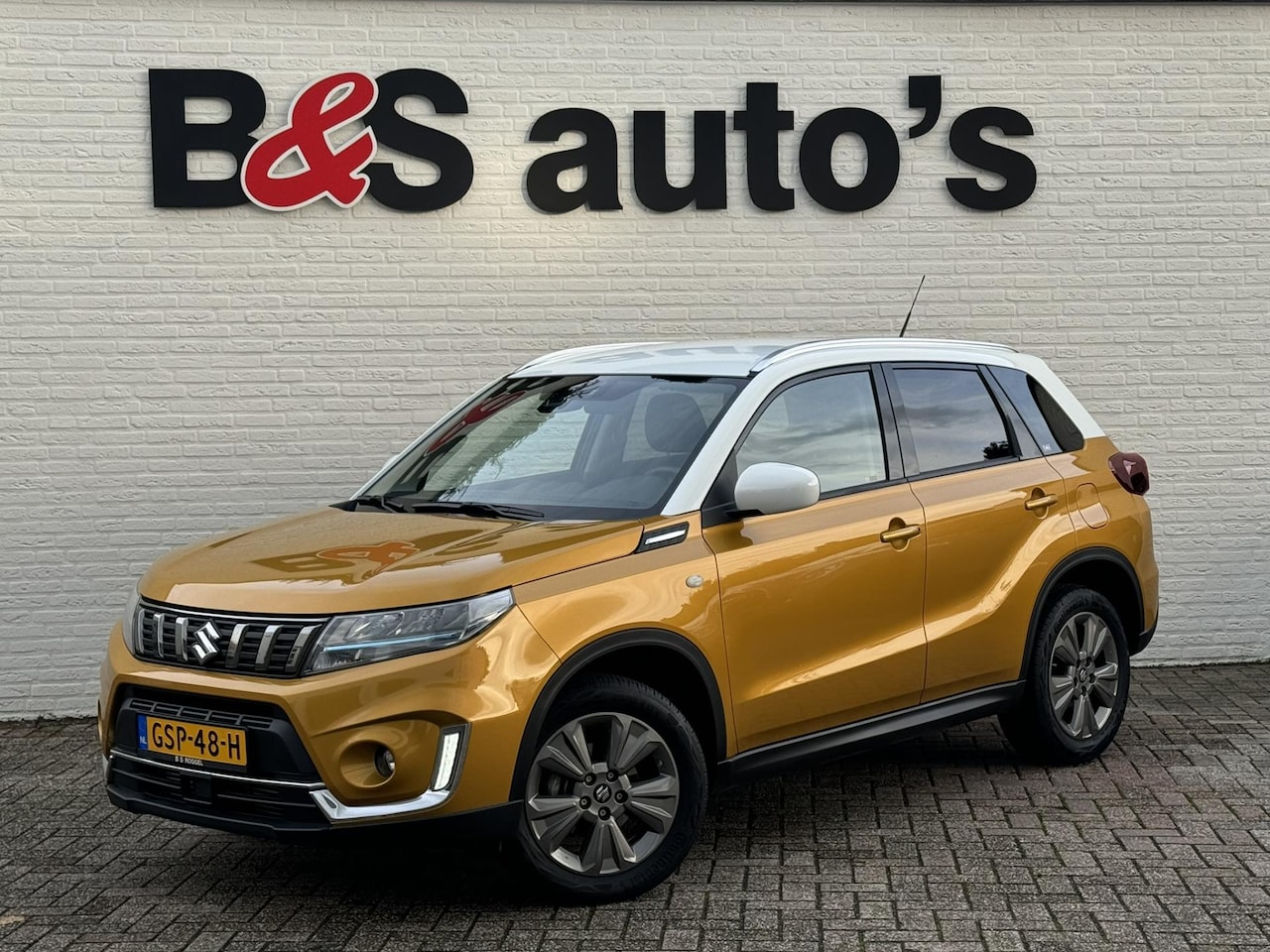 Suzuki Vitara - 1.4 Boosterjet Select Smart Hybrid Camera Dodehoek Adaptieve cruise Clima Verwarmde stoele - AutoWereld.nl