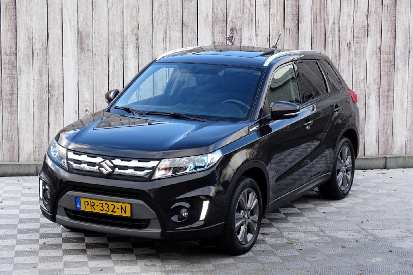 Suzuki Vitara - 1.6 High Executive 1.6 High Executive - AutoWereld.nl