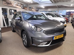 Kia Niro - 1.6 GDi Hybrid First Edition 1ste Eigenaar NAP AUTOMAAT 2 sleutels + Boekjes NAVI CLIMA TR