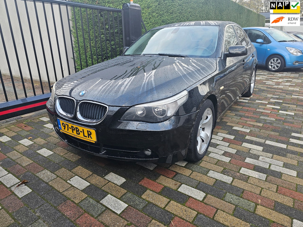 BMW 5-serie - 525i Executive 2004 Clima Cruise Trekhaak Leer - AutoWereld.nl