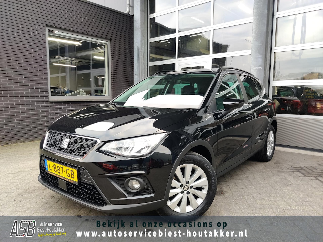 Seat Arona - 1.0 TSI Style Business Intense | Keyless | Carplay | Navi |Camera | Cruise | Sensoren Rond - AutoWereld.nl