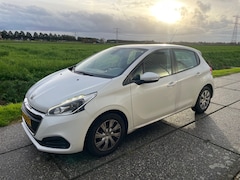 Peugeot 208 - 1.2 Automaat, Navigatie