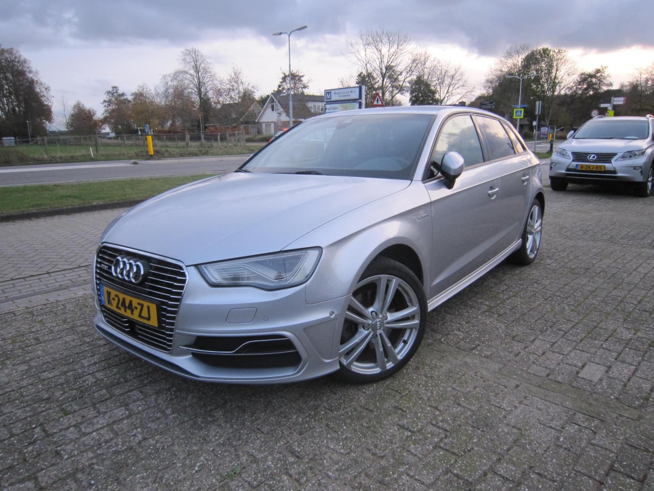 Audi A3 Sportback - 1.4 e-tron PHEV Ambition Pro Line plus S-Line - AutoWereld.nl