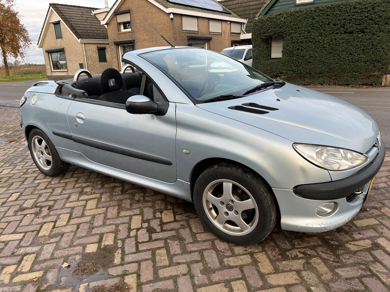 Peugeot 206 CC - 1.6-16V Leuke Peugeot 206 cabrio 1.6 - AutoWereld.nl