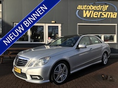 Mercedes-Benz E-klasse - 350 CGI Avantgarde auto is in zeer goede staat. veel uitstraling. Trekhaak panoramadak hel