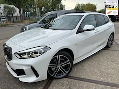 BMW 1-serie - 118i 2020 140PK Executive M-Edition SPORT PANO LEER NAP