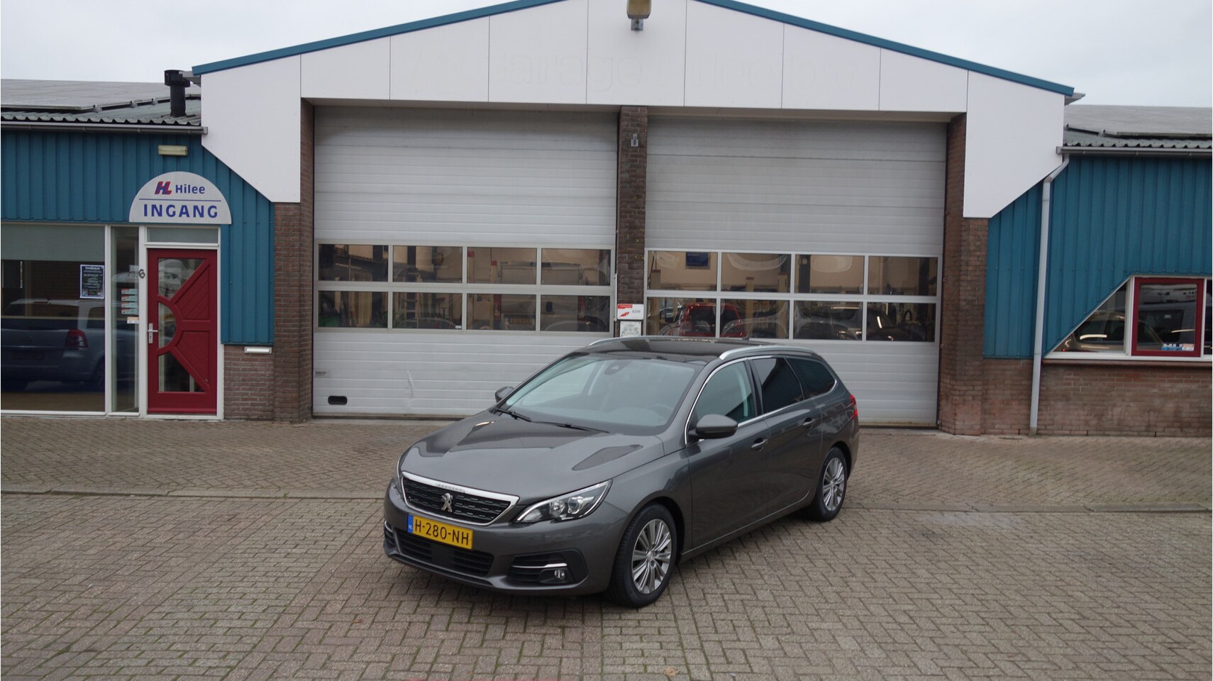 Peugeot 308 SW - 1.2 PureTech Blue Lease Premium 1.2 PureTech Blue Lease Premium - AutoWereld.nl