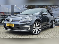 Volkswagen Golf - 1.4 TSI GTE + PANO DAK + LED + 18inch