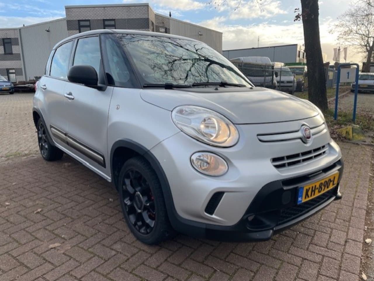 Fiat 500 L - 1.4-T-Jet 120pk Beats Edition 94.000km Airco/ECC,Navigatie,Half Leder - AutoWereld.nl