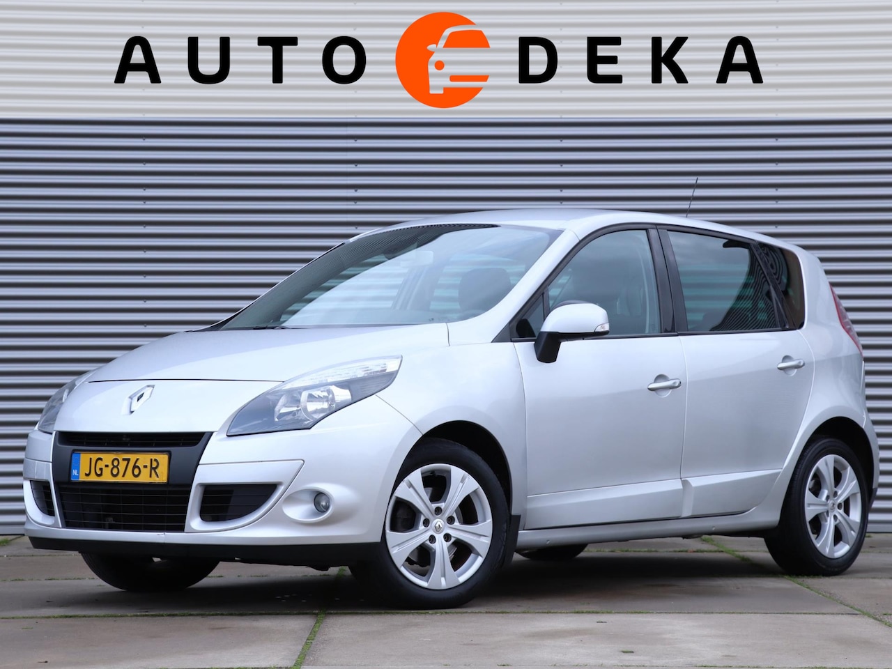 Renault Scénic - 2.0 Dynamique Automaat *Trekhaak*Parkeersens.*Stoelverw.* - AutoWereld.nl