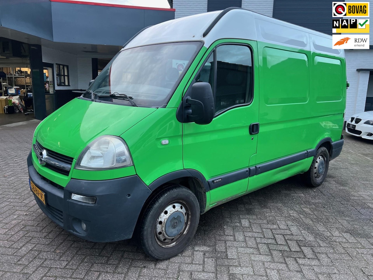 Opel Movano - 2.5 CDTi L1H2 Airco / Trekhaak. - AutoWereld.nl