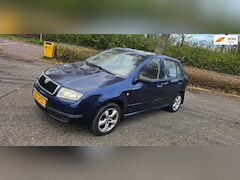 Skoda Fabia - 1.4 Ambiente 5drs Lichtmetalen velgen