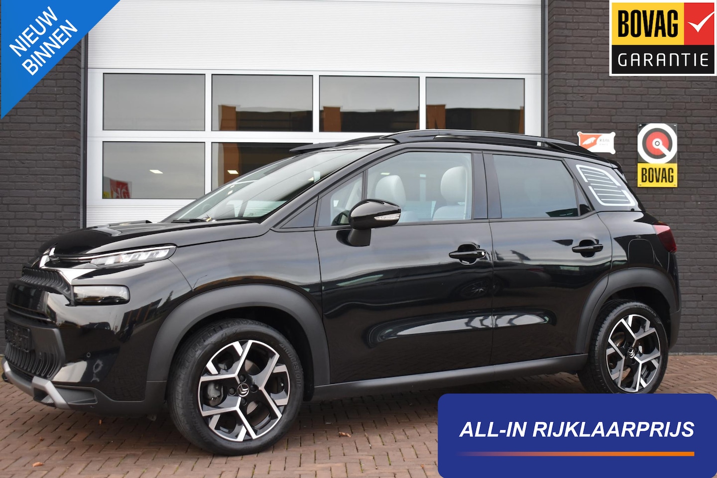 Citroën C3 Aircross - 1.2 Puretech 130PK Aut. Shine | Navi | Camera | Schuifdak | Incl. Garantie - AutoWereld.nl