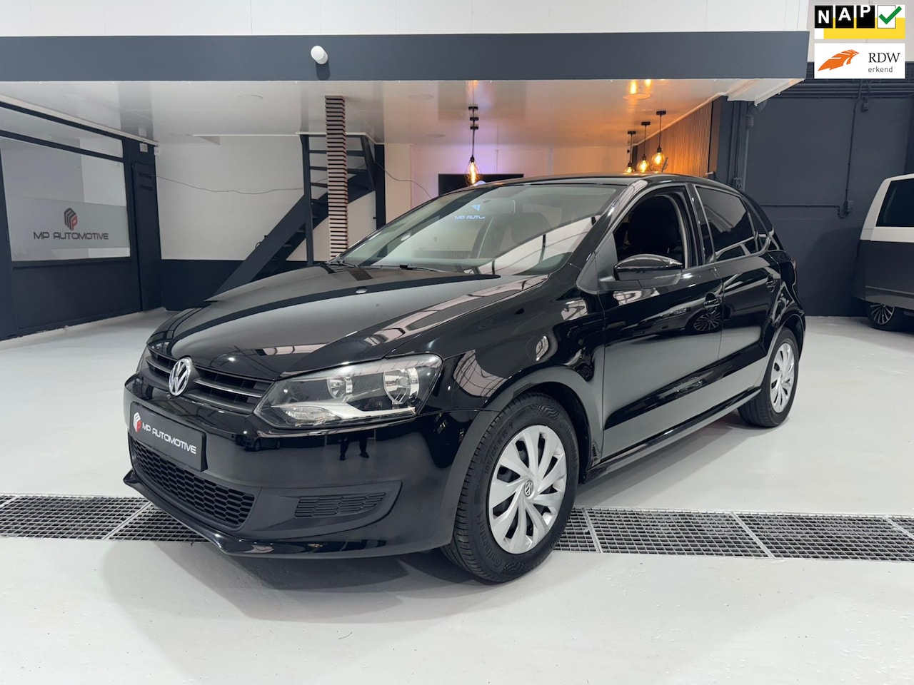 Volkswagen Polo - 1.2-12V 5DRS|AIRCO|CRUISE|NAVI|ANDROID|PDC - AutoWereld.nl