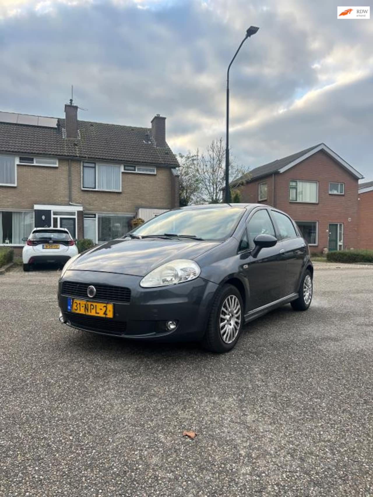 Fiat Grande Punto - 1.3 M-Jet Actual 1.3 M-Jet Actual - AutoWereld.nl