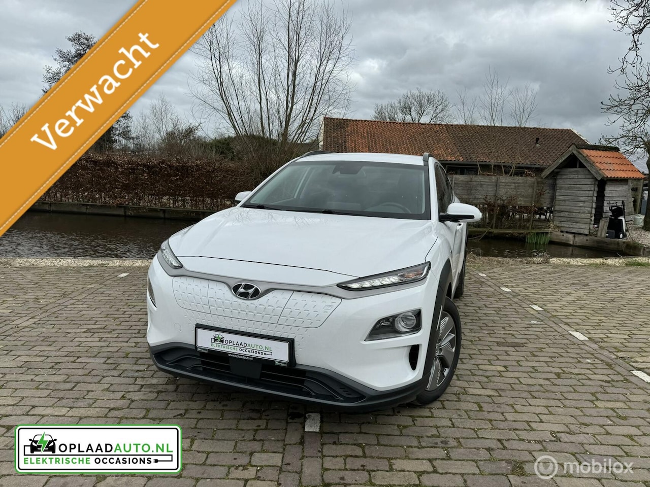 Hyundai Kona Electric - EV 64 Style | Schuifdak | 3 Fase | Warmtepomp - AutoWereld.nl