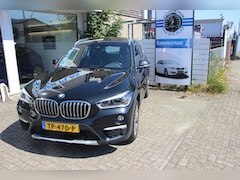 BMW X1 - sDrive20i Orange Edition II LEDER, PANORMADAK