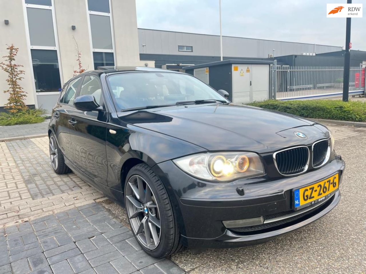 BMW 1-serie - 118i M Sport Full Option - AutoWereld.nl