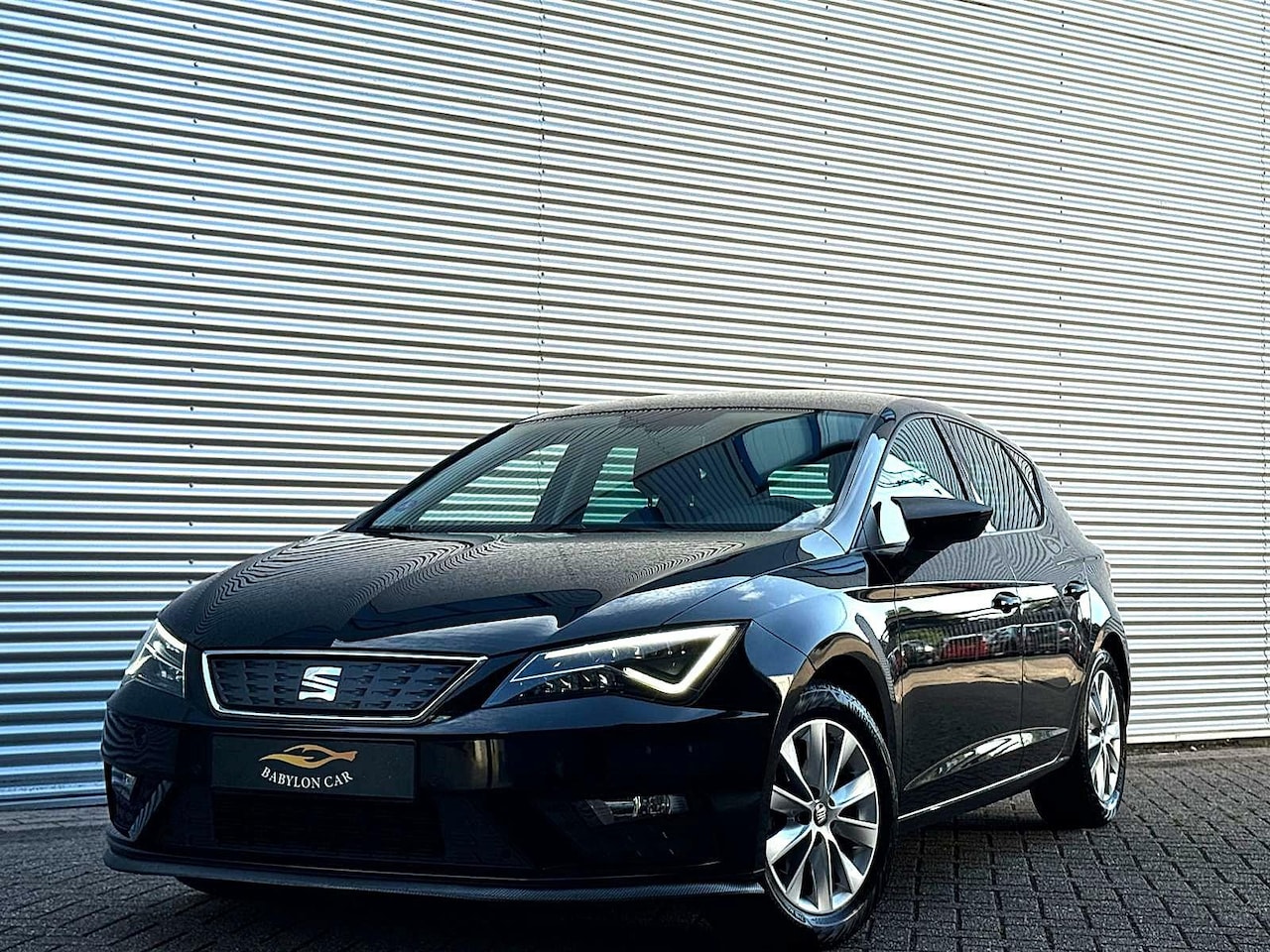 Seat Leon - 1.0 EcoTSI Style/Automaat/Navi/Carplay/Trekhaak/Led - AutoWereld.nl