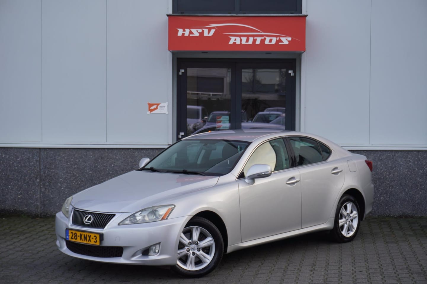 Lexus IS - 220d Business navi LM 4-deurs org NL - AutoWereld.nl