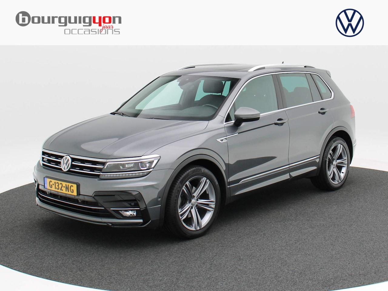 Volkswagen Tiguan - 1.5 TSi 150 Pk Automaat R-Line | Panoramadak | Virtual Cockpit | Matrix Led | Camera | Tre - AutoWereld.nl