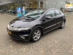 Honda Civic - 1.4 AIRCO/PDC/RIJDT GOED/LAGE KM/APK 10-2025