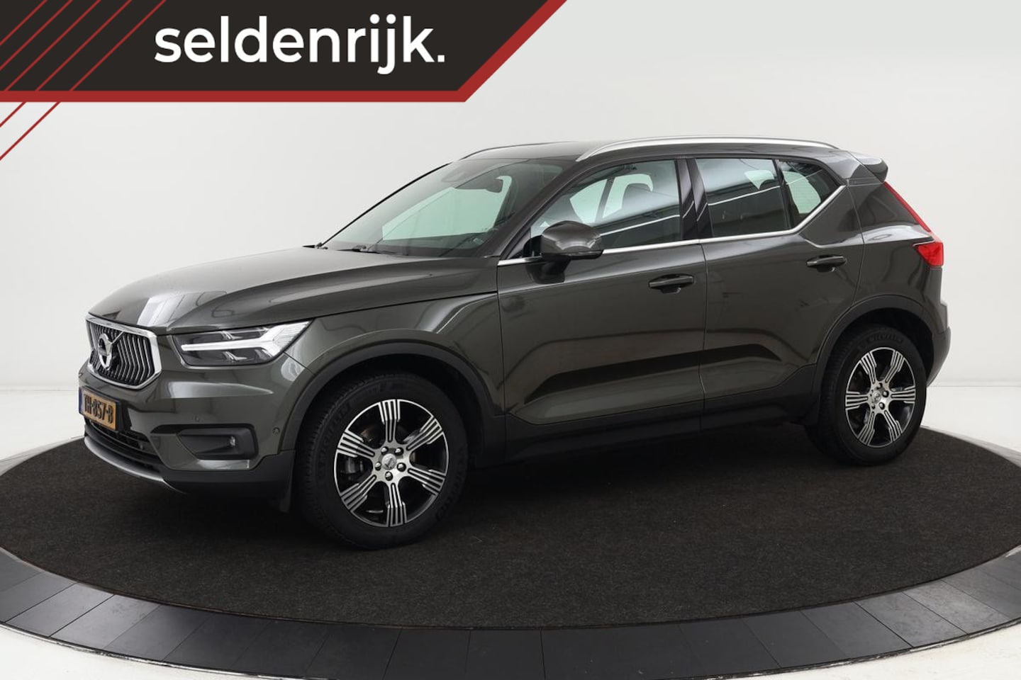 Volvo XC40 - 2.0 D3 Inscription | Trekhaak | Leder | Stoelverwarming | Camera | Full LED | Navigatie | - AutoWereld.nl