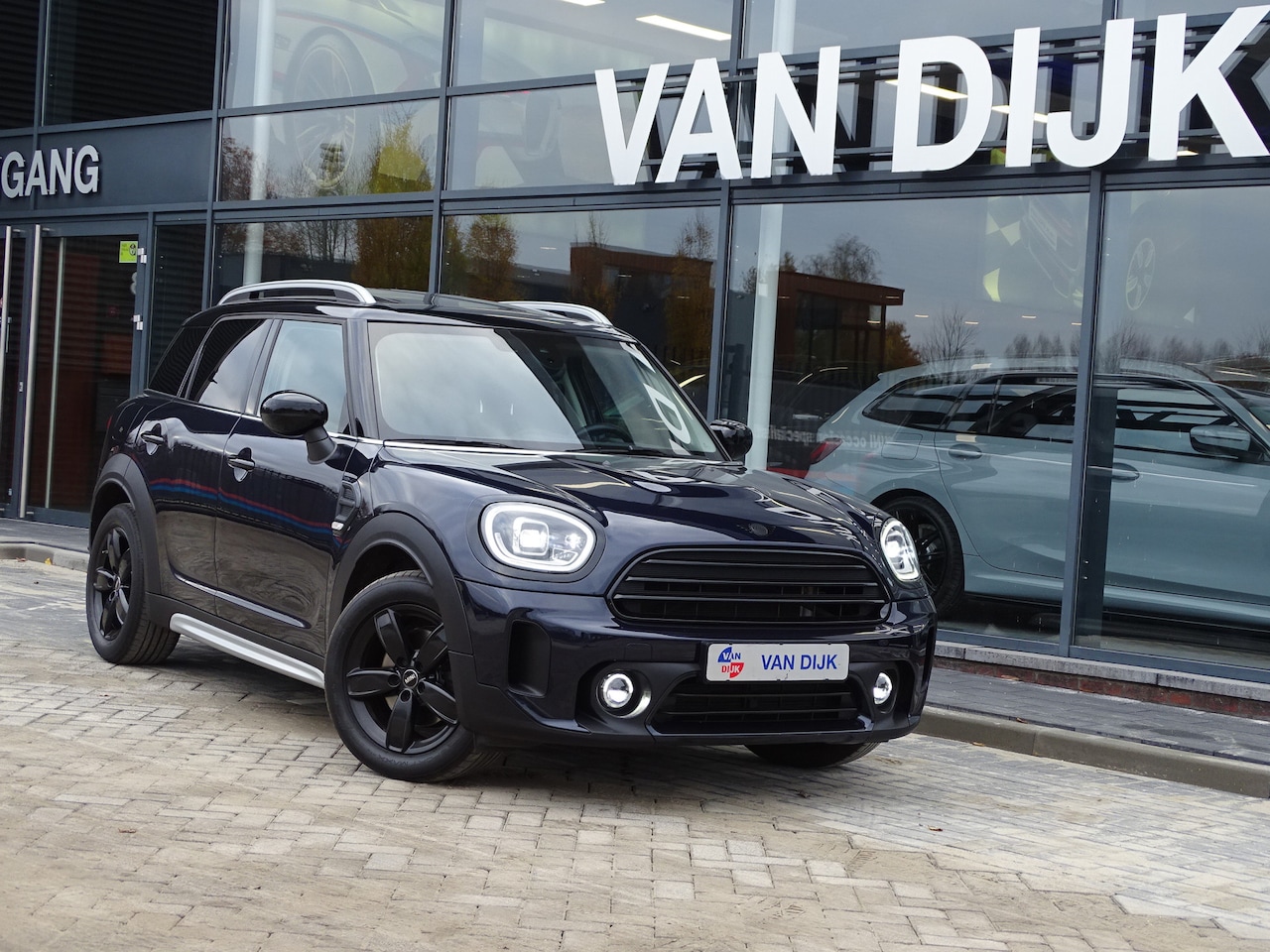 MINI Countryman - Mini 1.5 Cooper Business Pano.Dak Led Apple Carplay Nav.Plus 17" LM Velgen - AutoWereld.nl