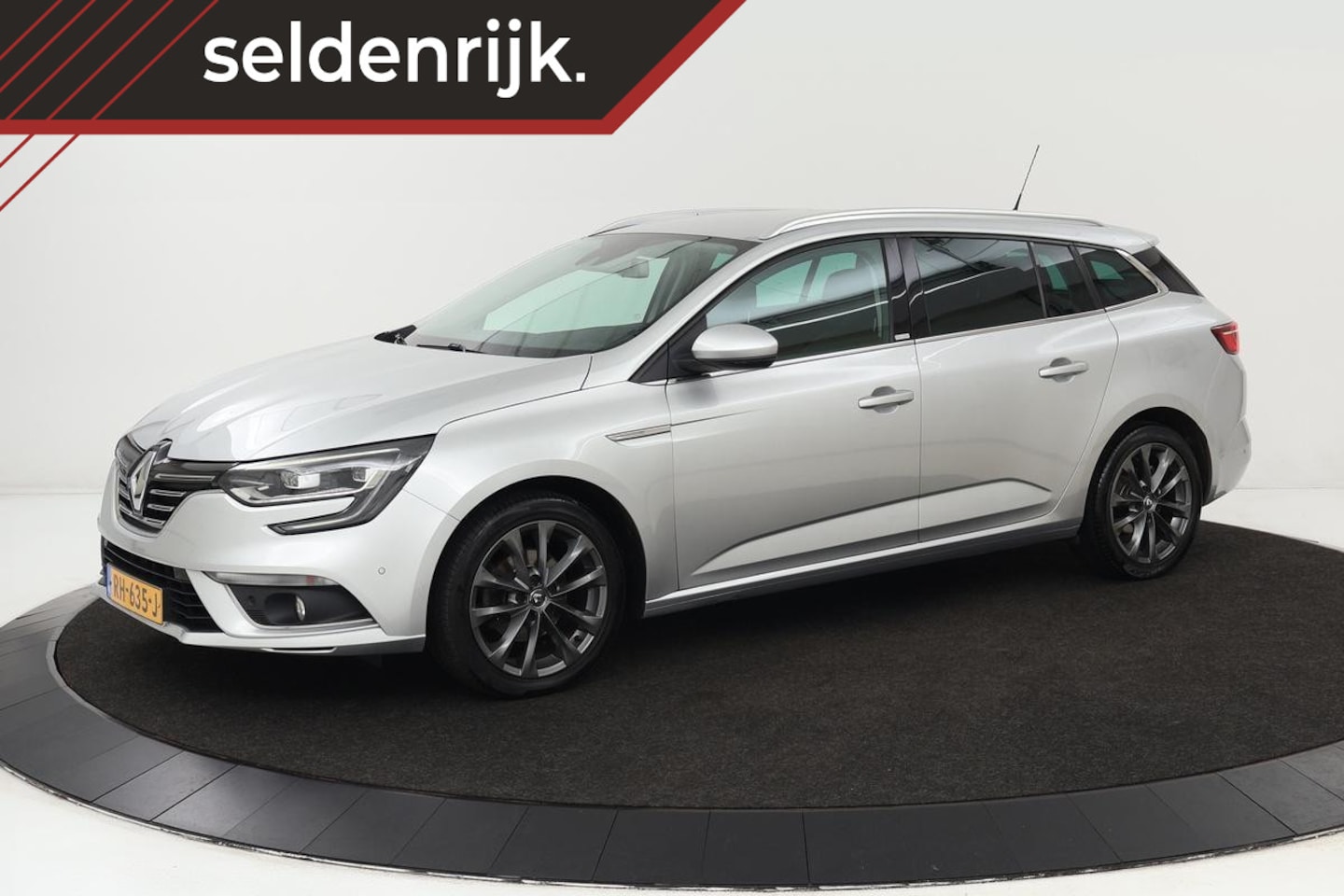 Renault Mégane - 1.5 dCi Série Signature Exclusiv | Leder | Stoel & stuurverwarming | Trekhaak | Massage | - AutoWereld.nl