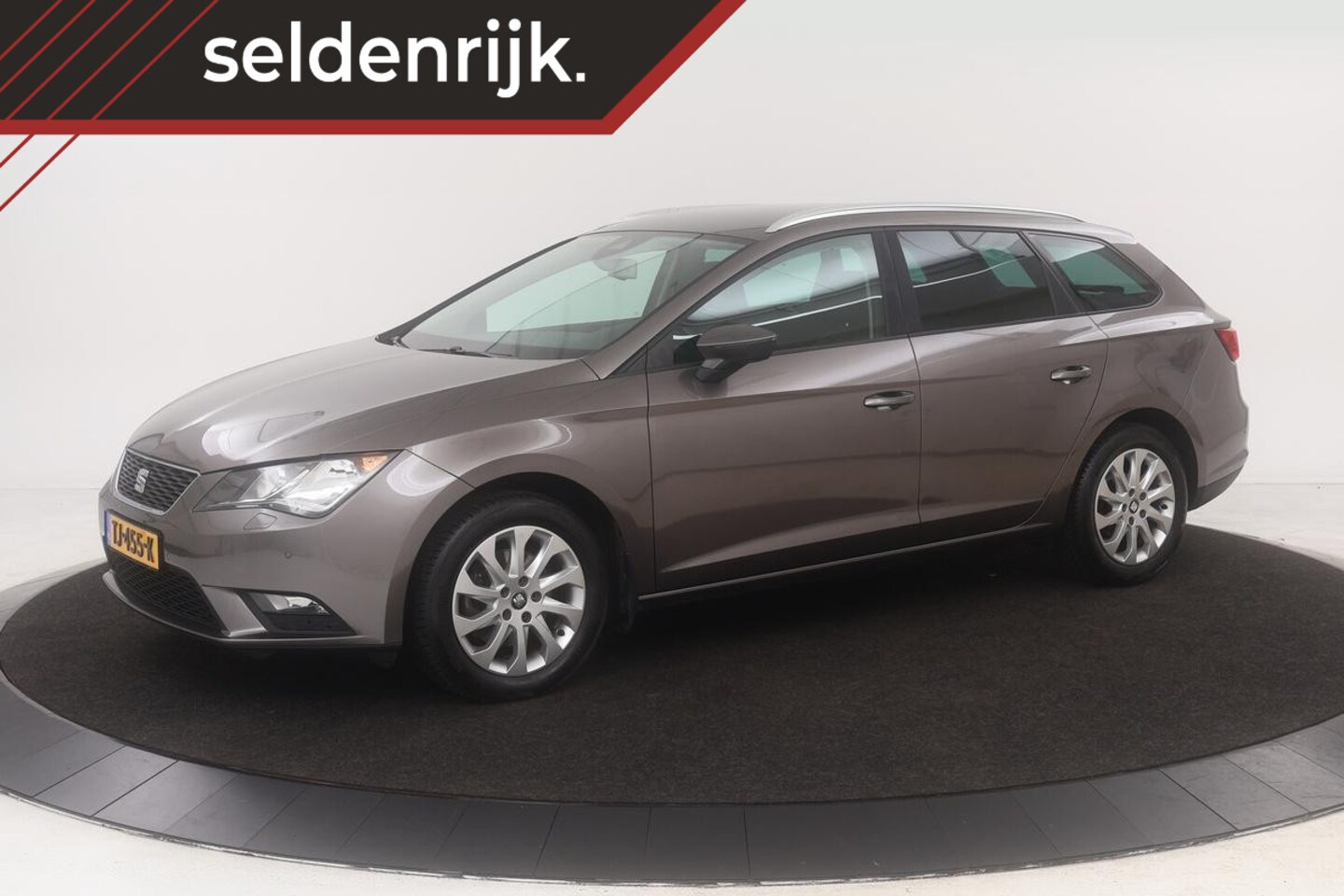 Seat Leon - 1.2 TSI Style | Stoelverwarming | Trekhaak | Navigatie | PDC | Bluetooth | Climate control - AutoWereld.nl