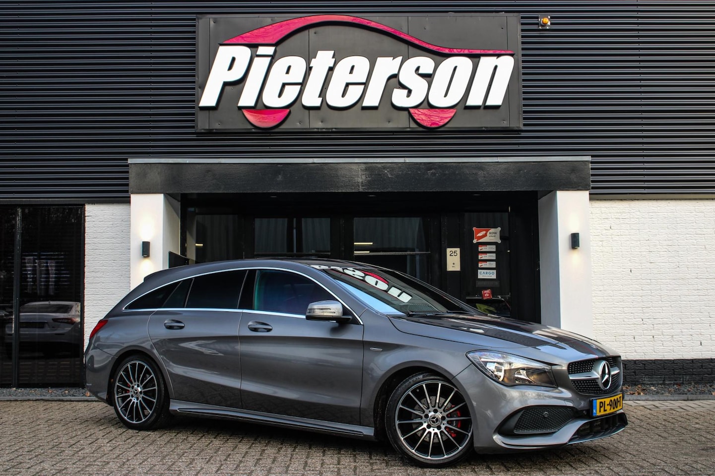 Mercedes-Benz CLA-klasse Shooting Brake - 180 Edition AMG NAP FACELIFT - AutoWereld.nl