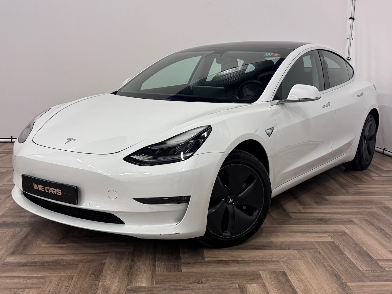 Tesla Model 3 - Long Range RWD Long Range AWD 75 kWh, PANO, AUTOPILOT, INRUIL MOGELIJK! - AutoWereld.nl