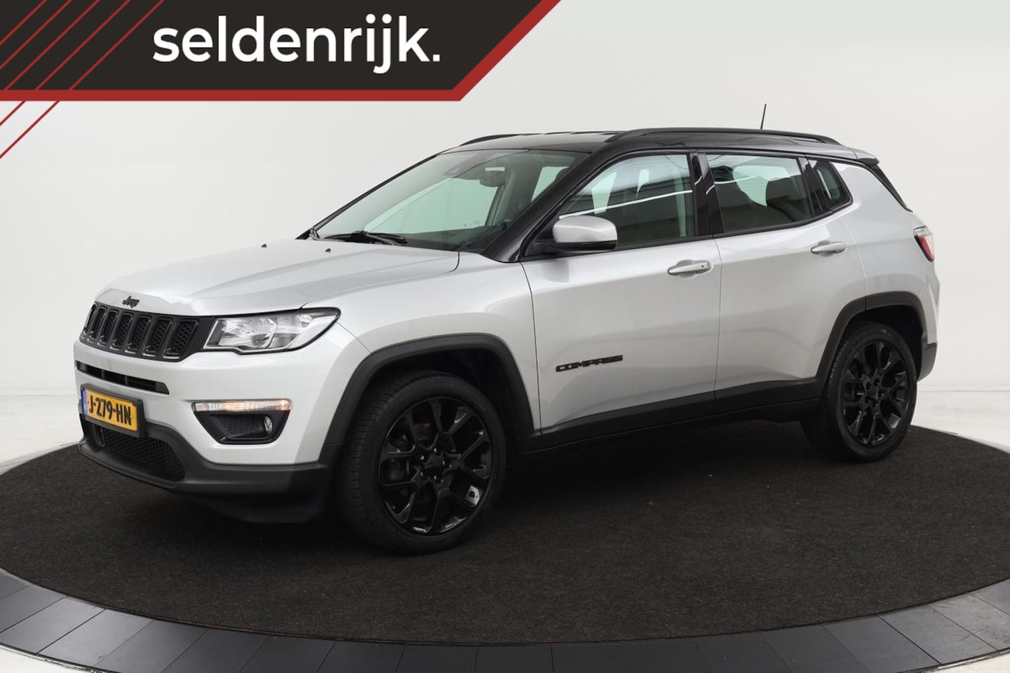 Jeep Compass - 1.3T Night Eagle Liberty Edition | Carplay | Camera | Half leder | Keyless | Navigatie | D - AutoWereld.nl