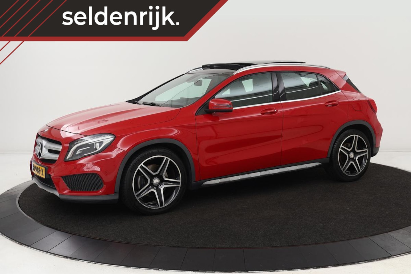 Mercedes-Benz GLA-Klasse - 250 4Matic AMG | Origineel NL | Panoramadak | Navigatie | Climate | Cruise | PDC | Half Le - AutoWereld.nl