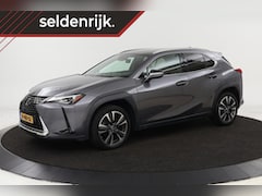 Lexus UX - 250h | Leder | Stoelverwarming | Navigatie | Camera | Carplay | Full LED | Adaptive Cruise