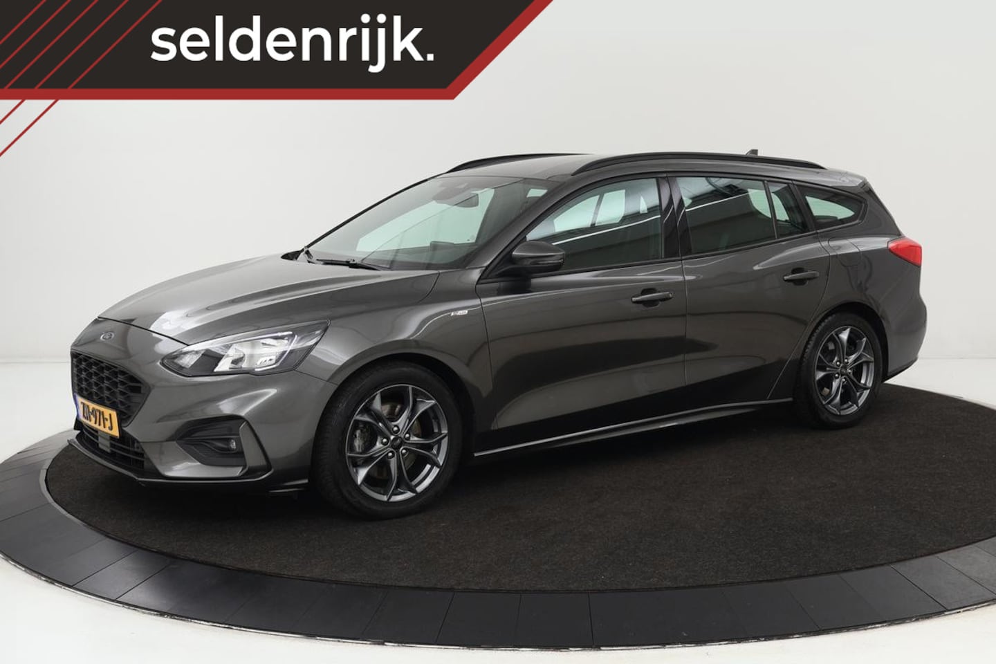 Ford Focus - 1.5 EcoBoost ST Line Business | Bang & Olufsen | Stoel & stuurverwarming | Trekhaak | Carp - AutoWereld.nl