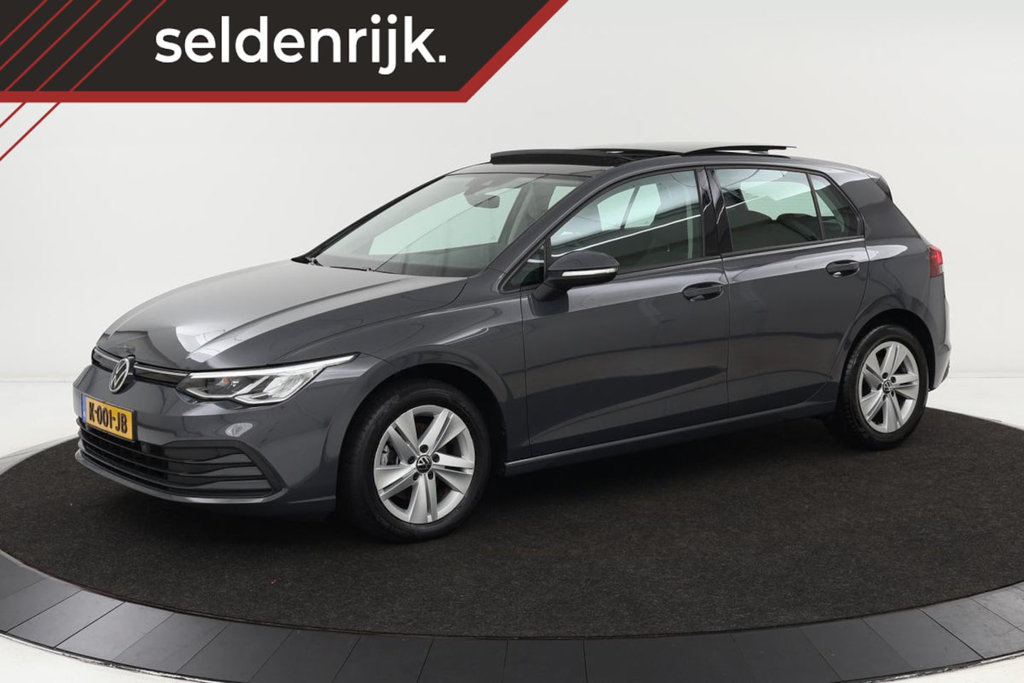 Volkswagen Golf - 1.5 TSI Life | Panoramadak | Camera | Stoel & Stuurverwarming | Climate control | Carplay - AutoWereld.nl