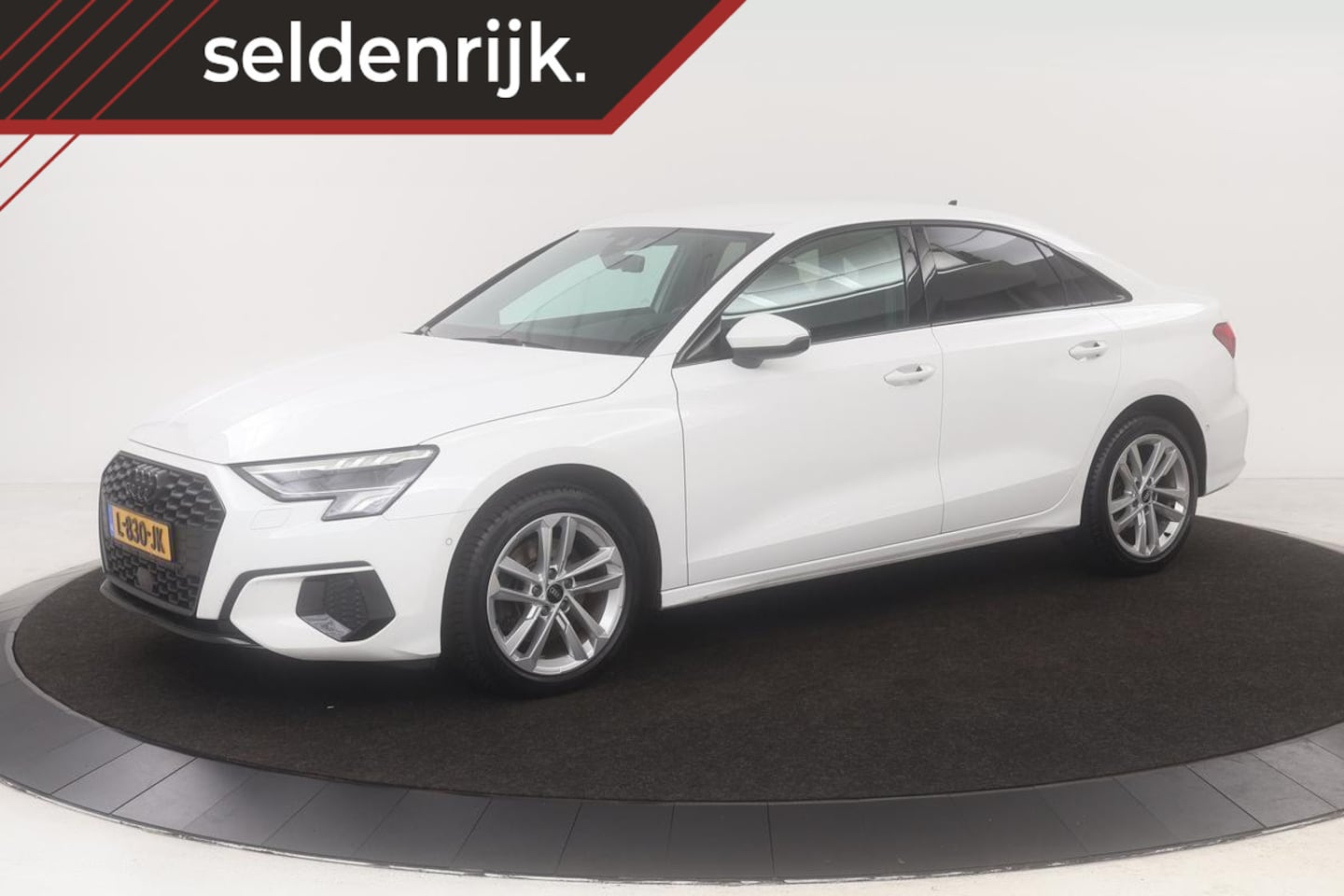 Audi A3 - 30 TFSI Business Edition | Bang & Olufsen | Stoelverwarming | Park Assist | Keyless | Carp - AutoWereld.nl