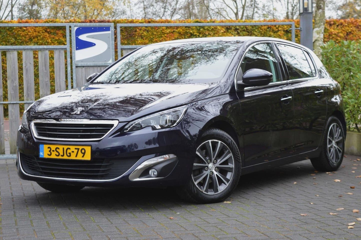 Peugeot 308 - 1.6 THP Première - Navi|Panorama|Keyless|PDC|Cruise - AutoWereld.nl