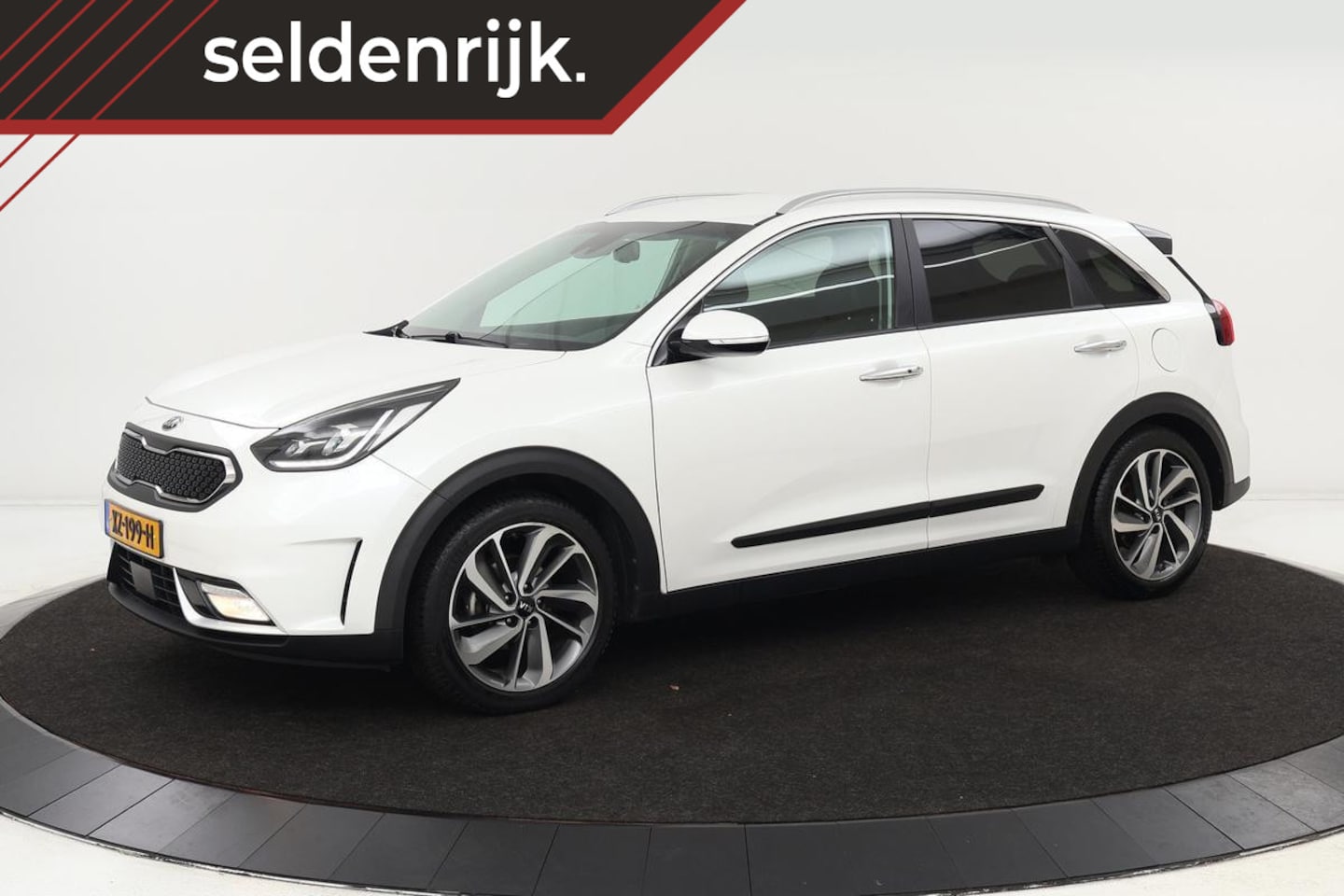 Kia Niro - 1.6 GDi Hybrid ExecutiveLine | Stoelkoeling | Leder | Carplay | Stuurverwarming | Full LED - AutoWereld.nl