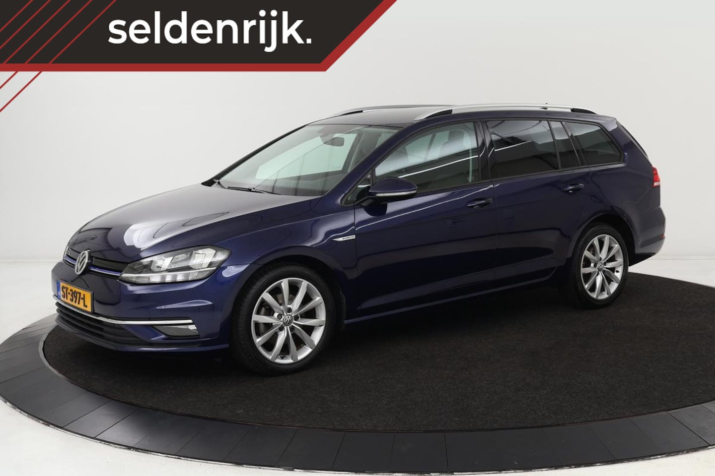 Volkswagen Golf Variant - 1.5 TSI Comfortline | Trekhaak | Carplay | Stoelverwarming | Adaptive Cruise | Navigatie | - AutoWereld.nl