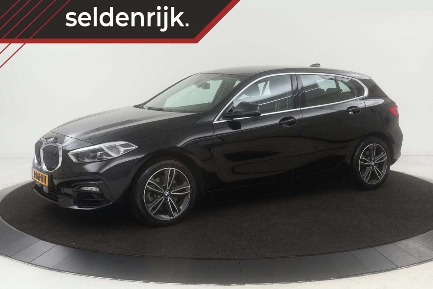 BMW 1-serie - 118i Executive | Sport Line | Carplay | Sportstoelen | Navigatie | Full LED | DAB | Live C - AutoWereld.nl