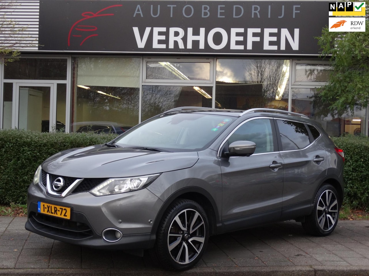 Nissan Qashqai - 1.2 Visia - 360 CAMERA - LEDER - CRUISE / CLIMATE CONTR - STOEL VERW !! - AutoWereld.nl