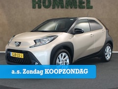 Toyota Aygo X - 1.0 VVT-i MT Envy - NAVIGATIE - KEYLESS ENTRY& START - DRAADLOZE TELEFOONLADER - DAB - APP