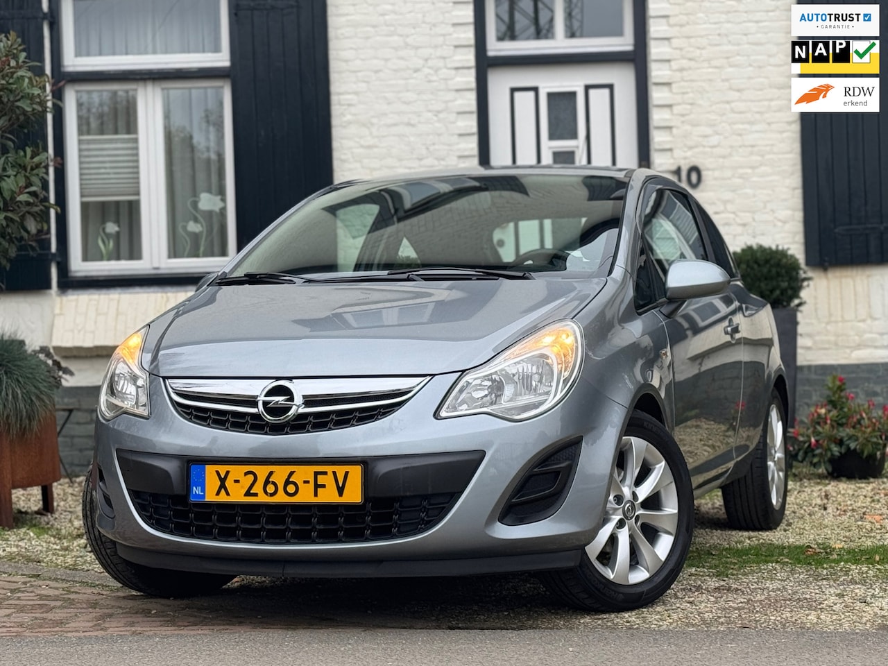 Opel Corsa - 1.2 EcoFlex Selection|Stoel/Stuurverwarming|Cruise|Nette auto! - AutoWereld.nl